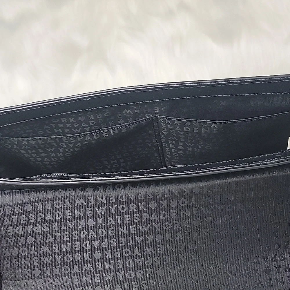 KATE SPADE Black Pebble Grain Single‎ Strap Designer Lock Closure Shoulder Bag